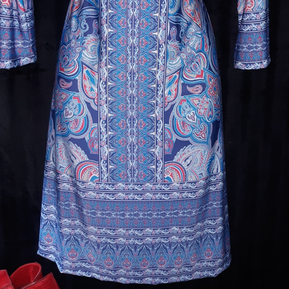 Dress - Picture 4 of 4